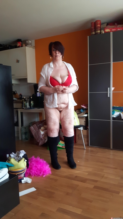 Sexinserat: Private geile Ficksau - Sie sucht Ihn