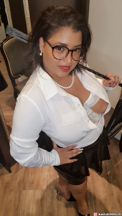 Sexinserat: Sissys aufgepasst - Sie sucht Ihn in Schwyz