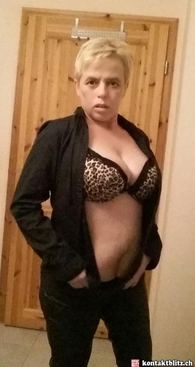 Sexinserat: Suche Sponsor für Fitness Studio und evtl. kosmetische Operation - Job/ Miete/ Geld