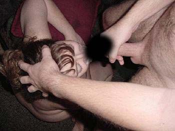 Sexinserat: Liebst Du "Mundarbeit"? - Sie sucht Ihn