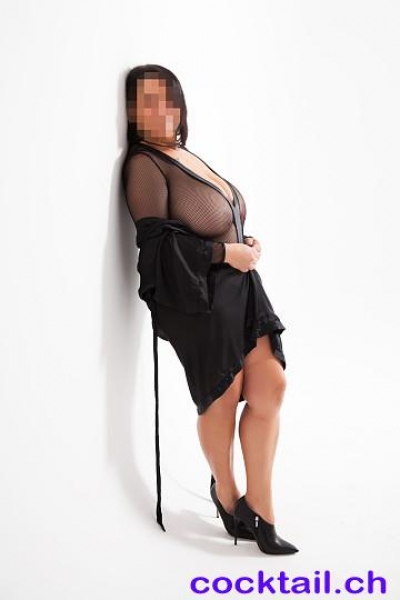 Sexinserat: IN BASELLAND WEIBLICH, LIEBEVOLL, SINNLICH, SCHÖN PROPORTIONIERT - Sie sucht Ihn in Freiburg
