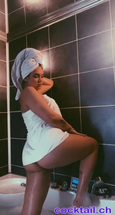 Sexinserat: REBSTEIN,privat,diskret ab 8Uhr TEENIE KHLEO - Sie sucht Ihn in St. Gallen