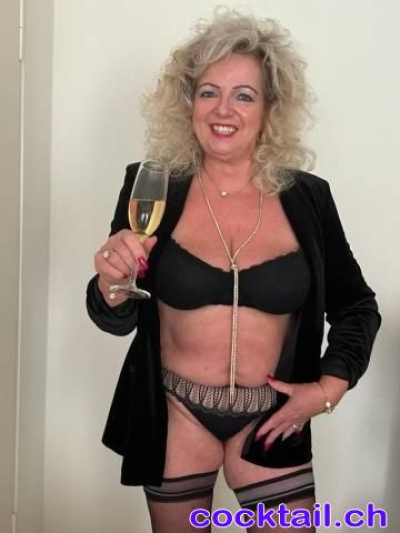 Sexinserat: REIFE, INTERRESANTE SEXYLADY - Sie sucht Ihn in Basel-Stadt