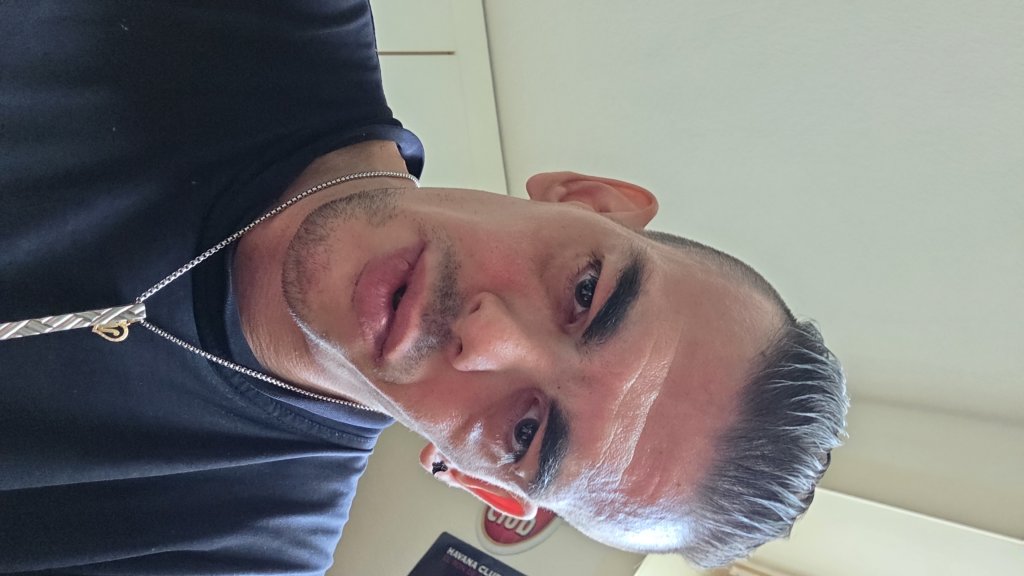 Sexinserat: Suche single mutter - Er sucht Sie