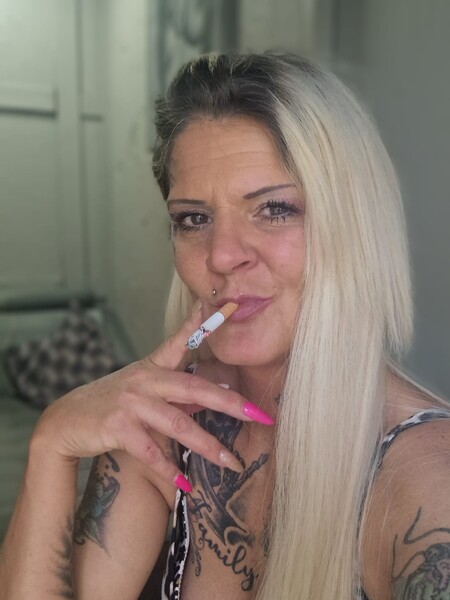Sexinserat: versaute Laura - Sie sucht Ihn in Zürich