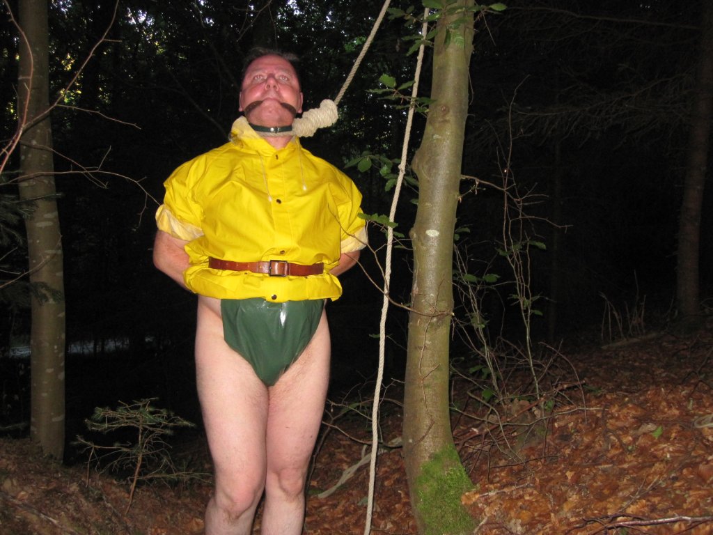 Sexinserat: Mich jetzt im Wald im Grauholz fesseln, hängen!!! - SM/ Fetisch/ Bizarr in Aargau, Bern, Solothurn