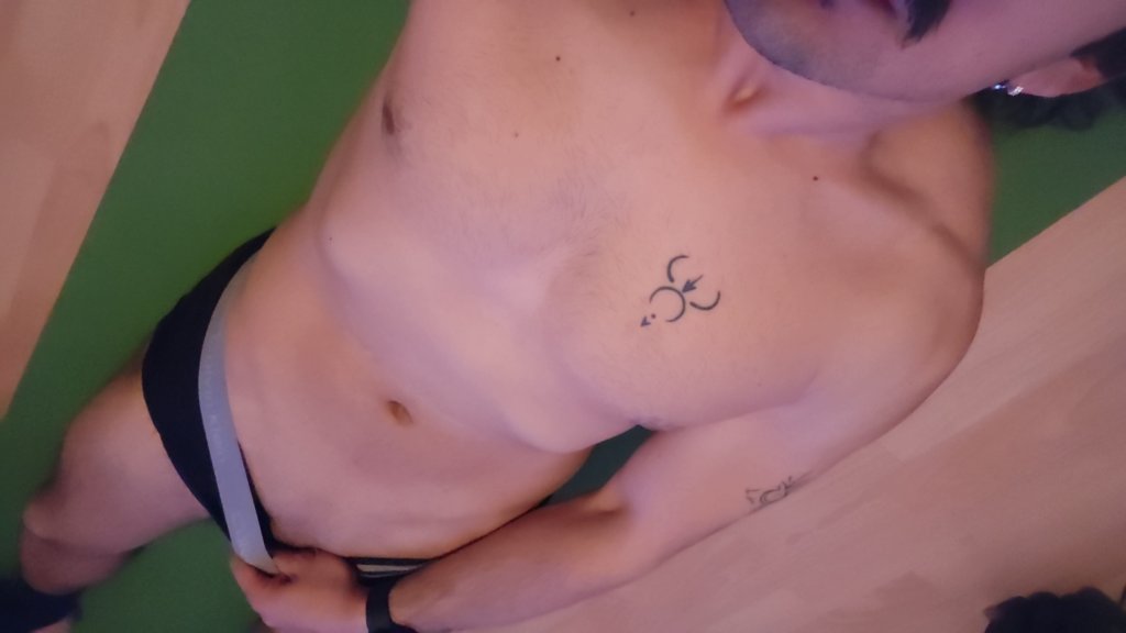 Sexinserat: XXL Südländer sucht Sie oder Paar - Er sucht Sie in Aargau